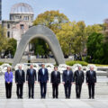 April 11, 2016, G7 foreign ministers and the EU higher representative laid wreaths and stand in front of the Cenotaph for the A-bomb Victims at Peace Memorial Park in Hiroshima. ©Ministry of Foreign Affairs of Japan